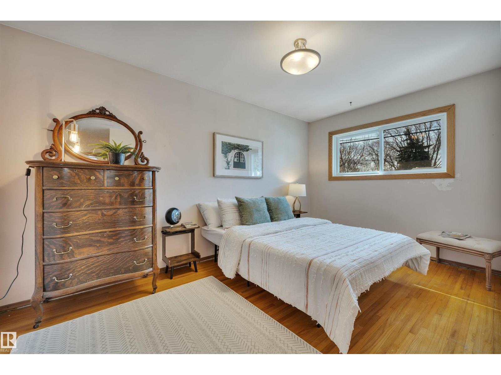 6608 84 ST NW, Edmonton