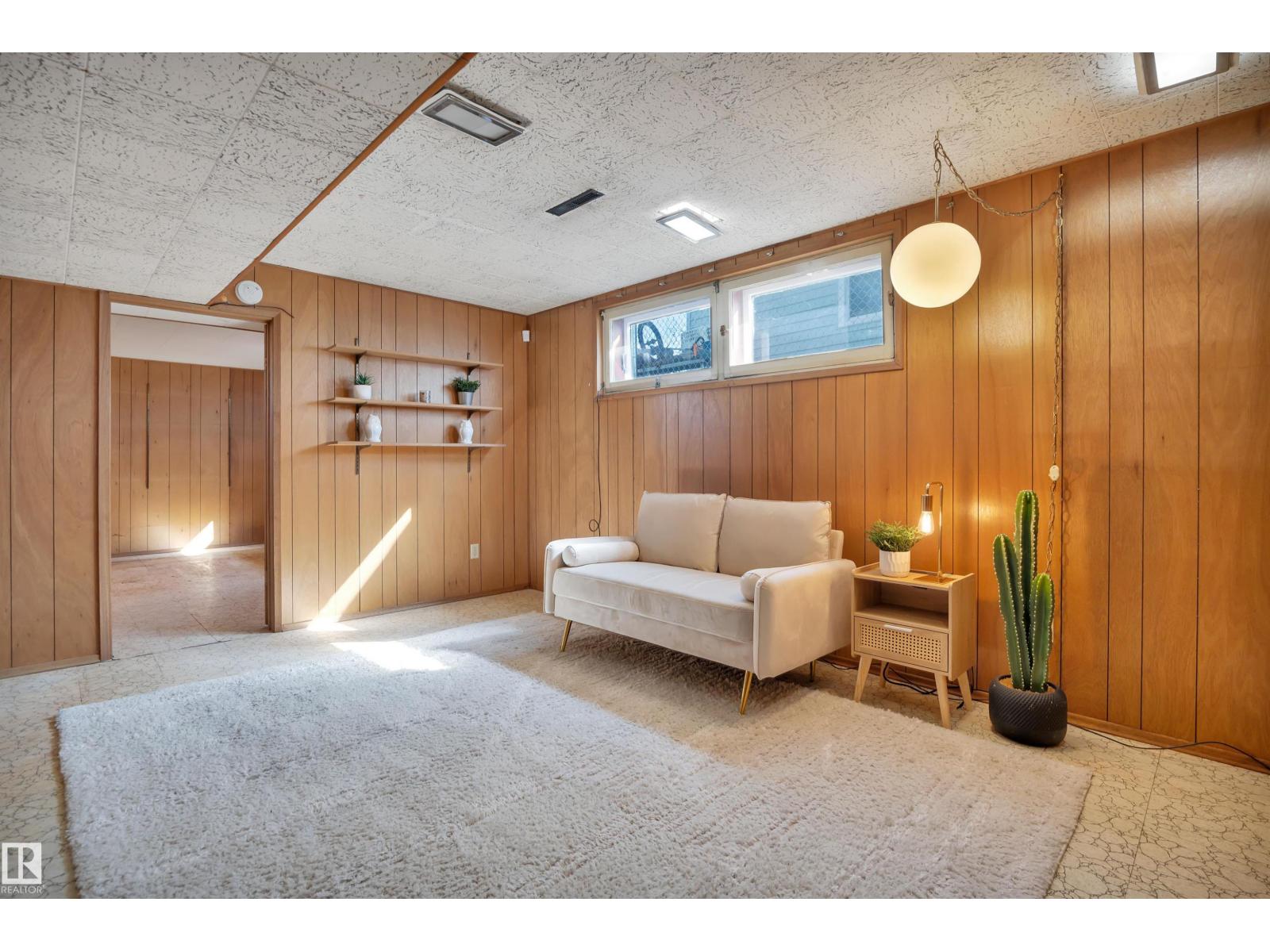 6608 84 ST NW, Edmonton