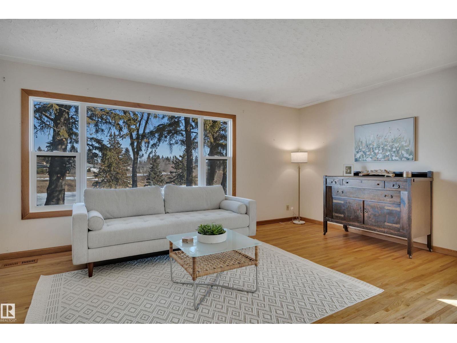 6608 84 ST NW, Edmonton