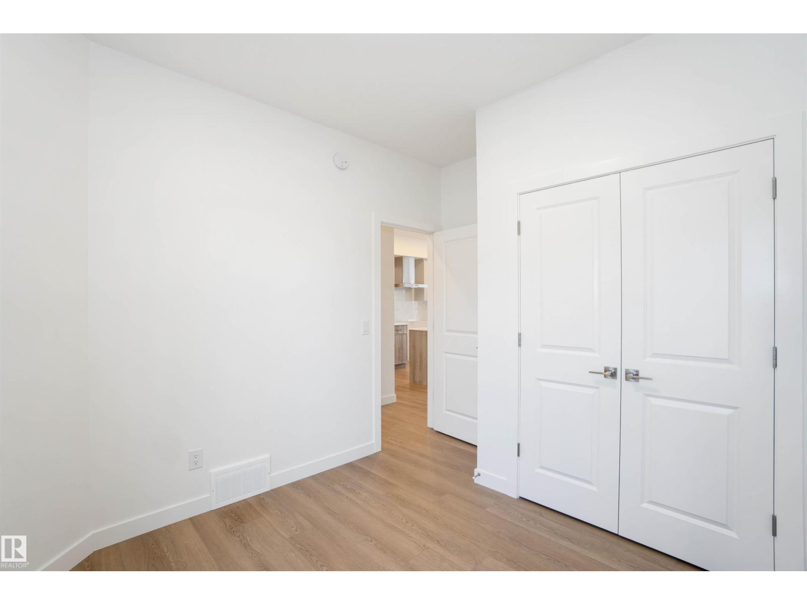 4027 207 ST NW - 16