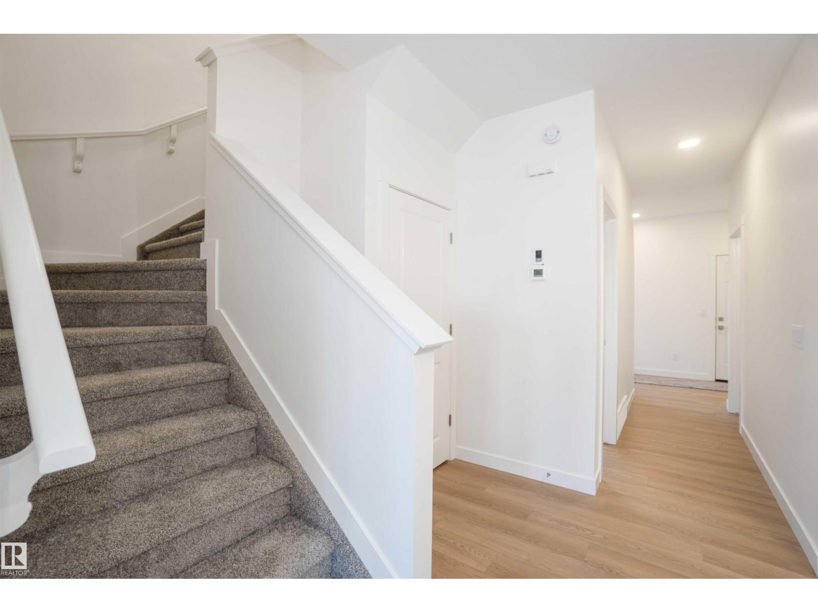 4027 207 ST NW - 18