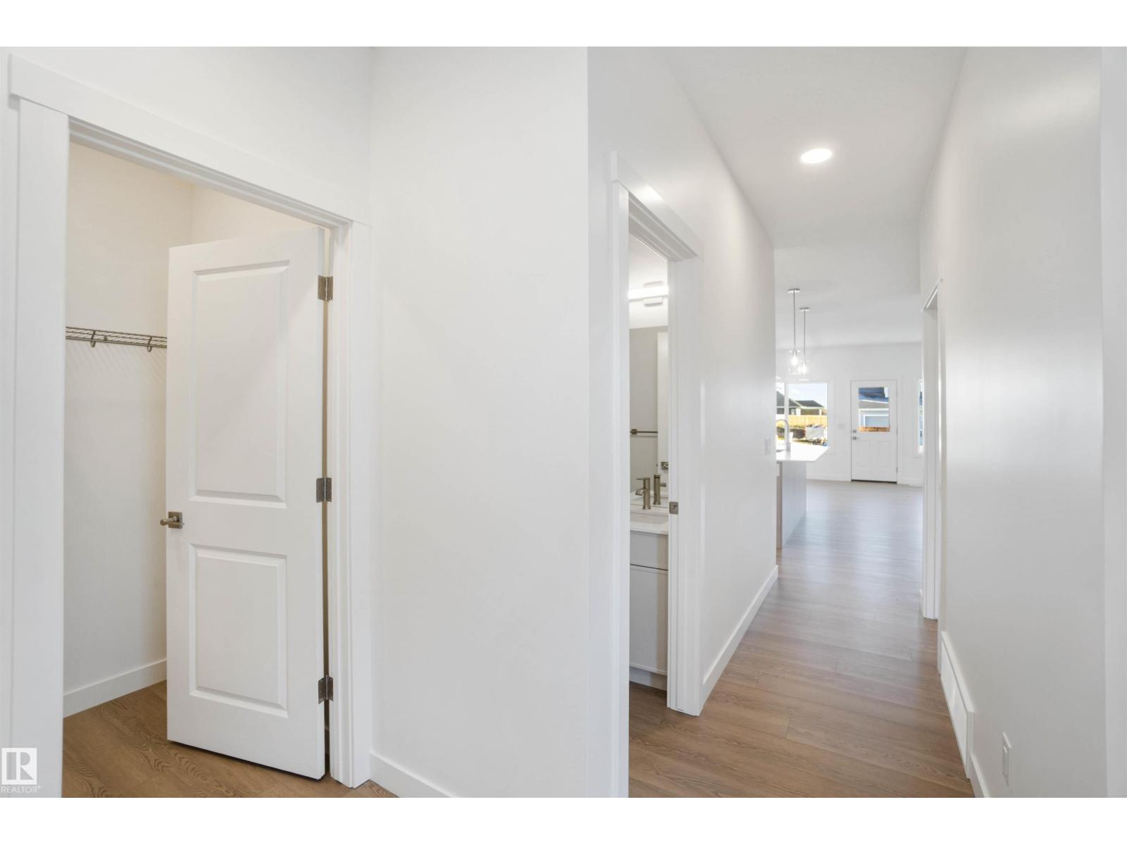 4027 207 ST NW - 8