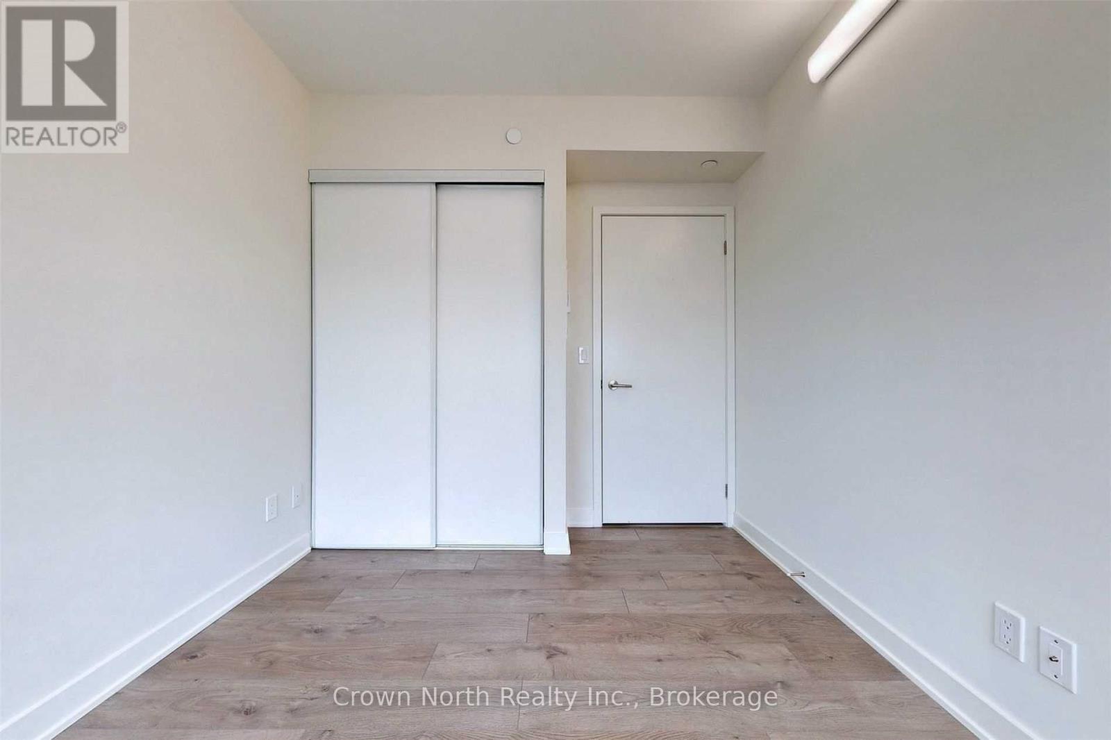 2102 – 2 SONIC WAY W, Toronto (Flemingdon Park), Ontario