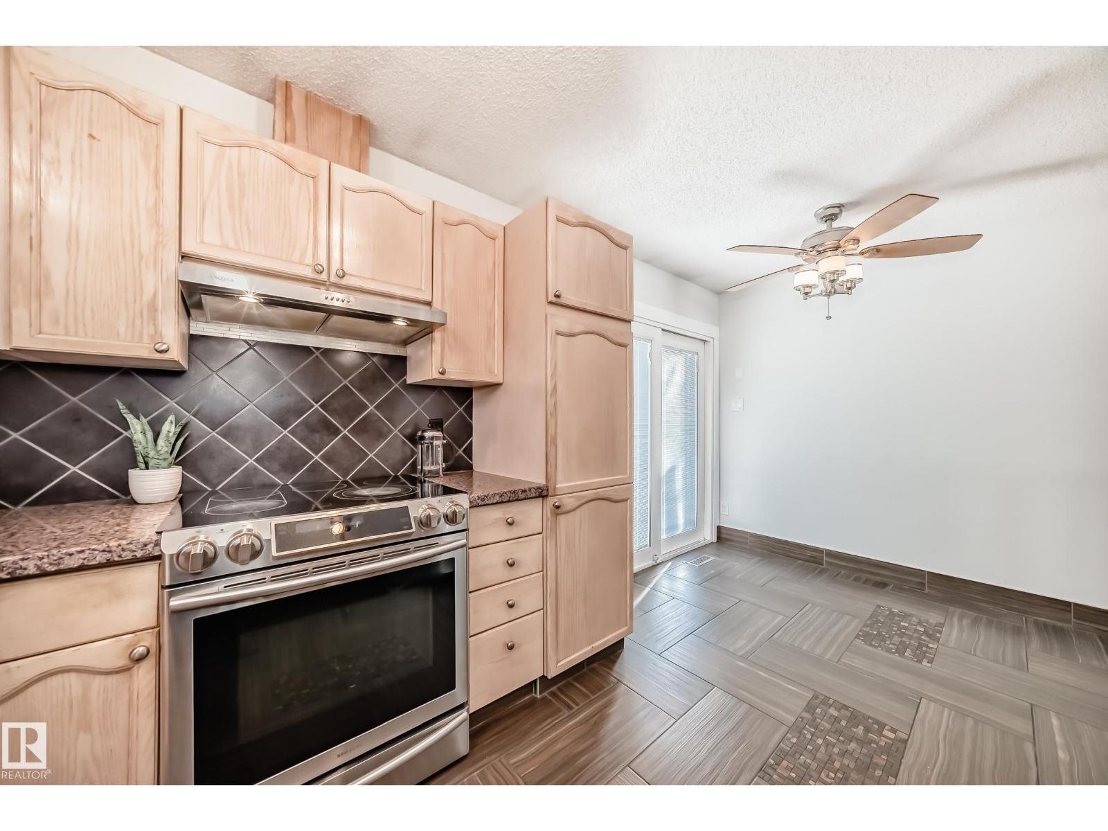 7011 190B ST NW, Edmonton