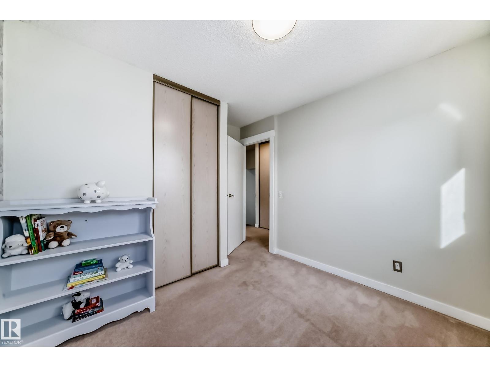 7011 190B ST NW, Edmonton