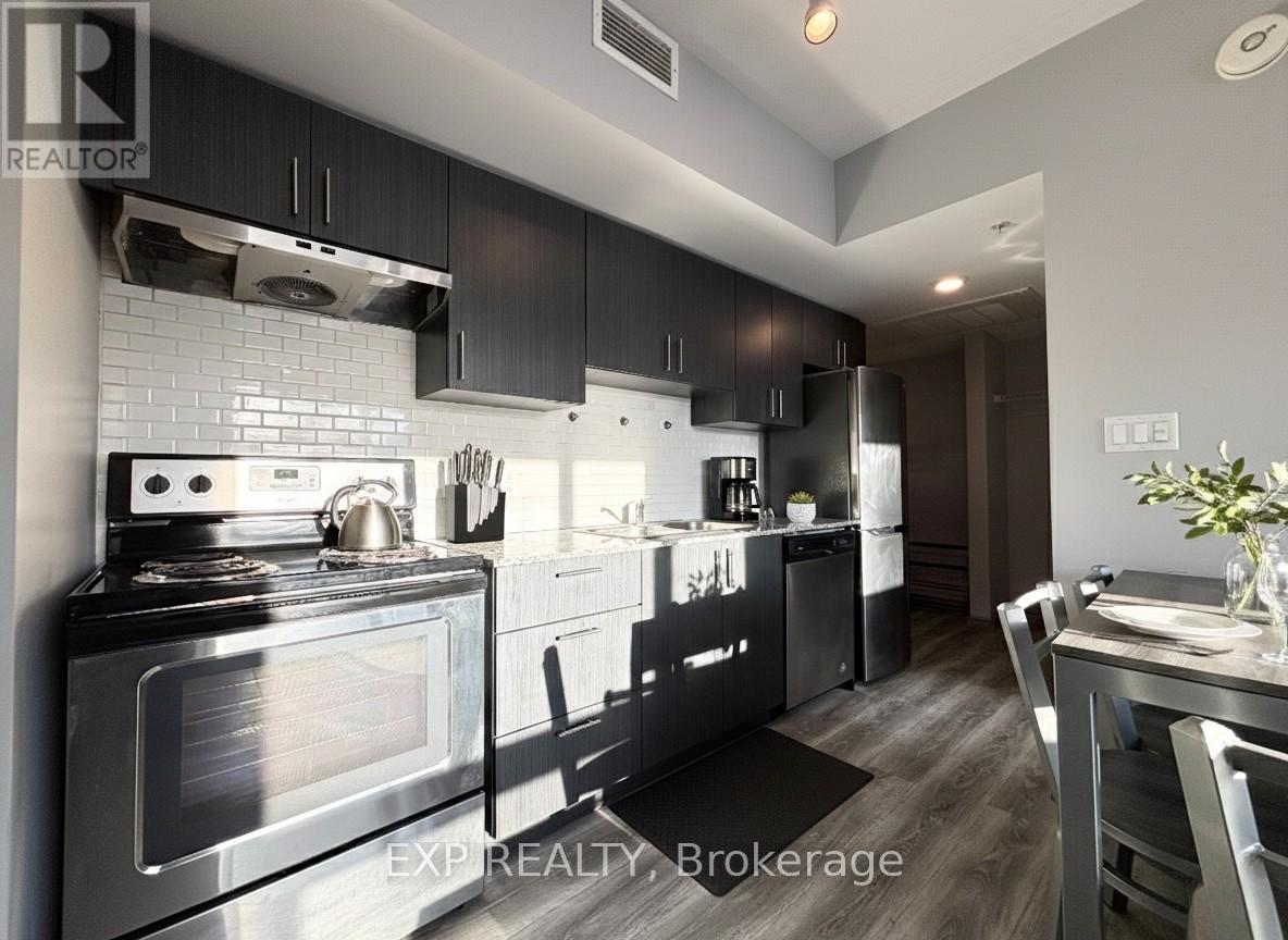 F504 - 275 LARCH STREET