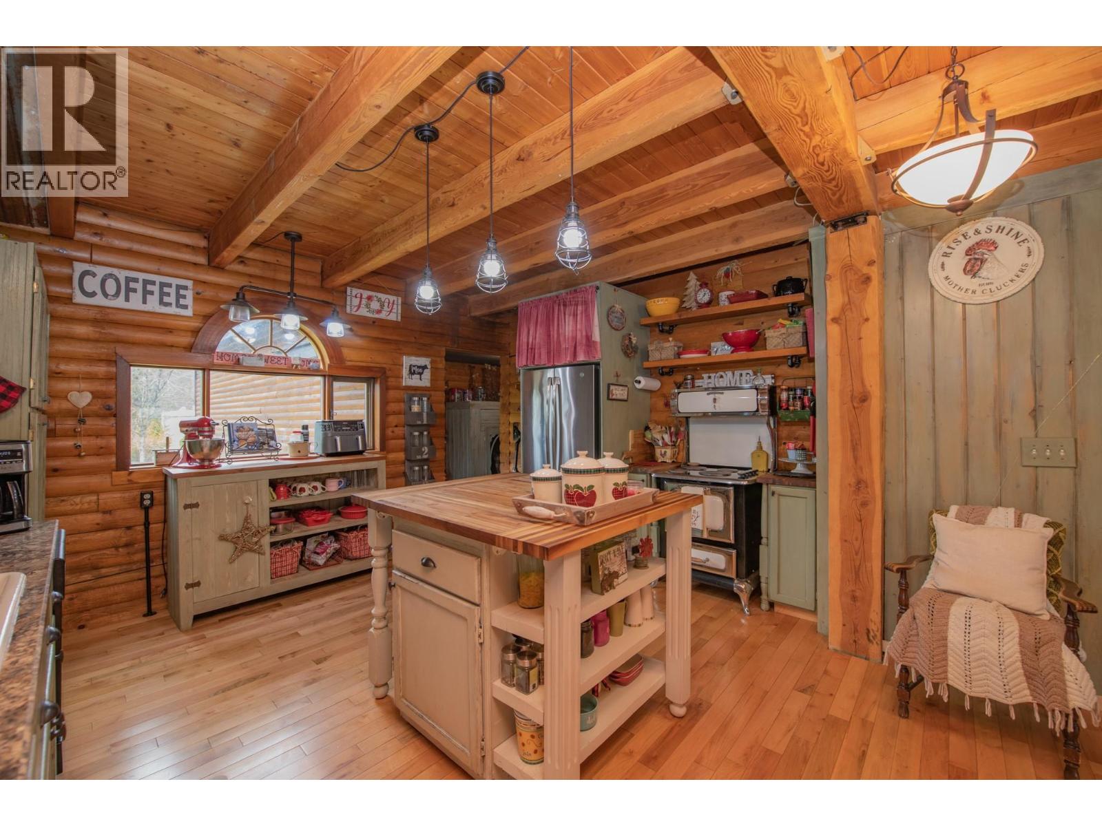  1495 6 Highway, Nakusp