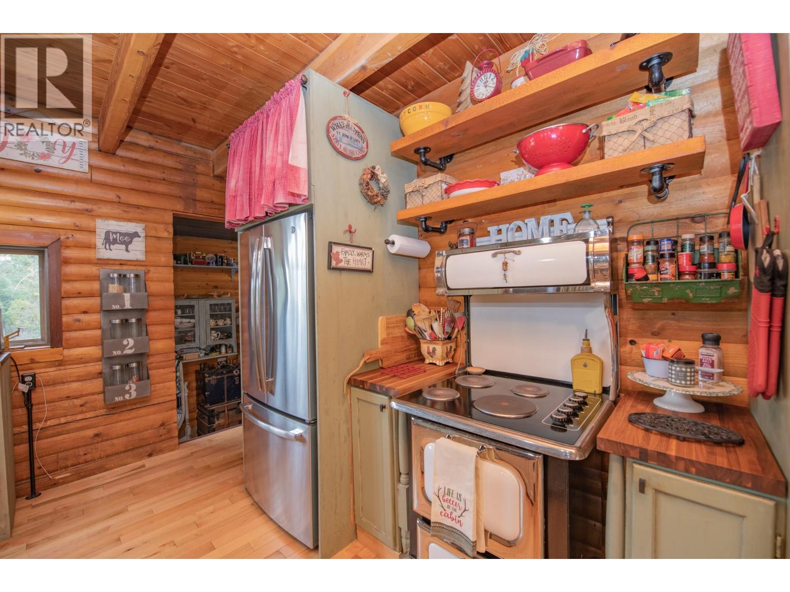  1495 6 Highway, Nakusp