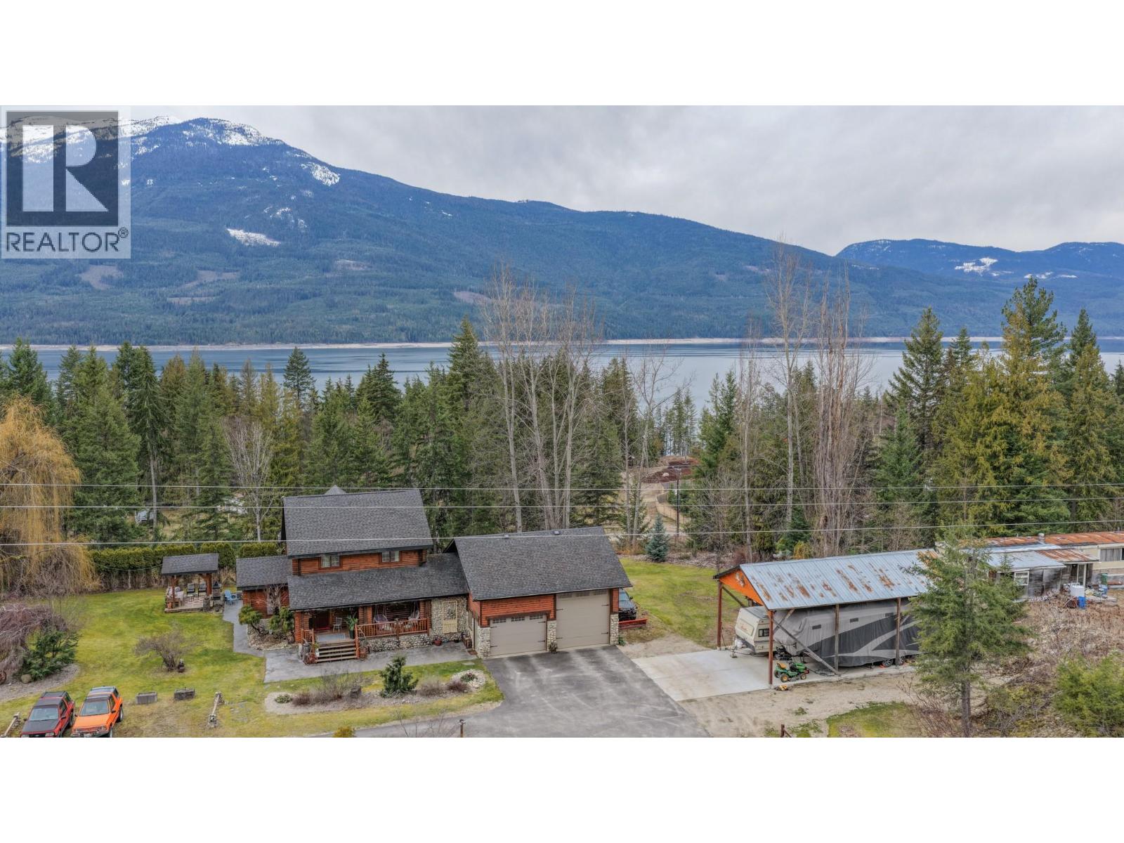  1495 6 Highway, Nakusp