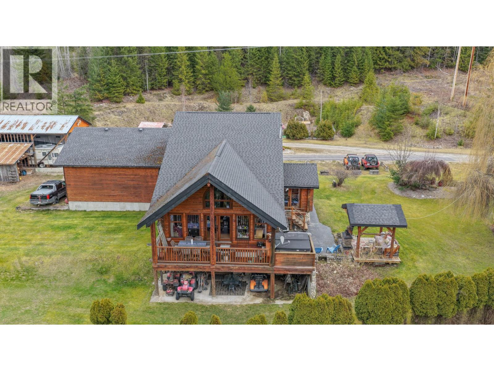  1495 6 Highway, Nakusp