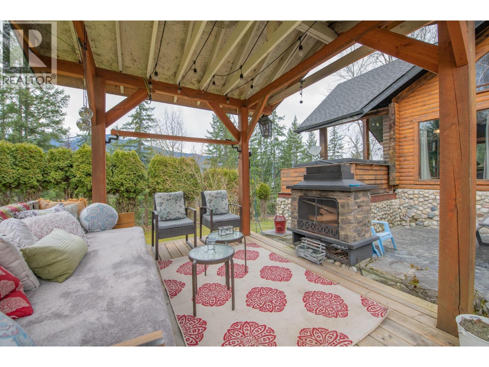  1495 6 Highway, Nakusp