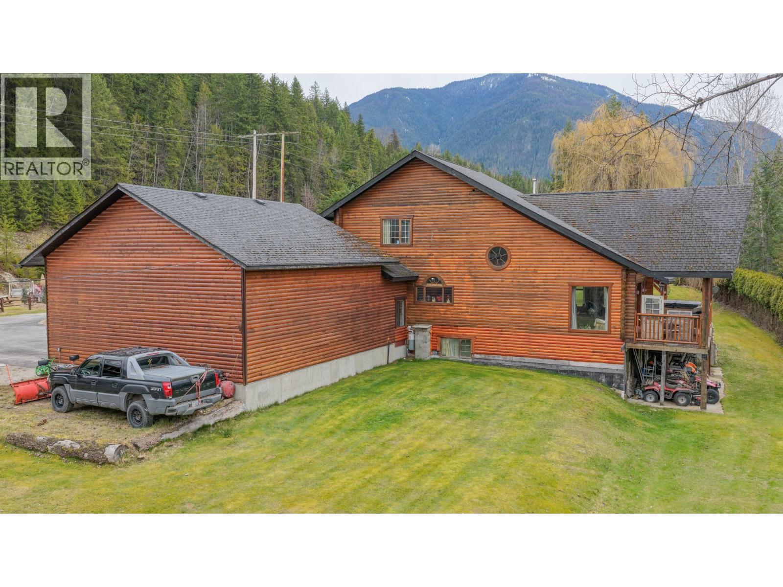 1495 6 Highway, Nakusp