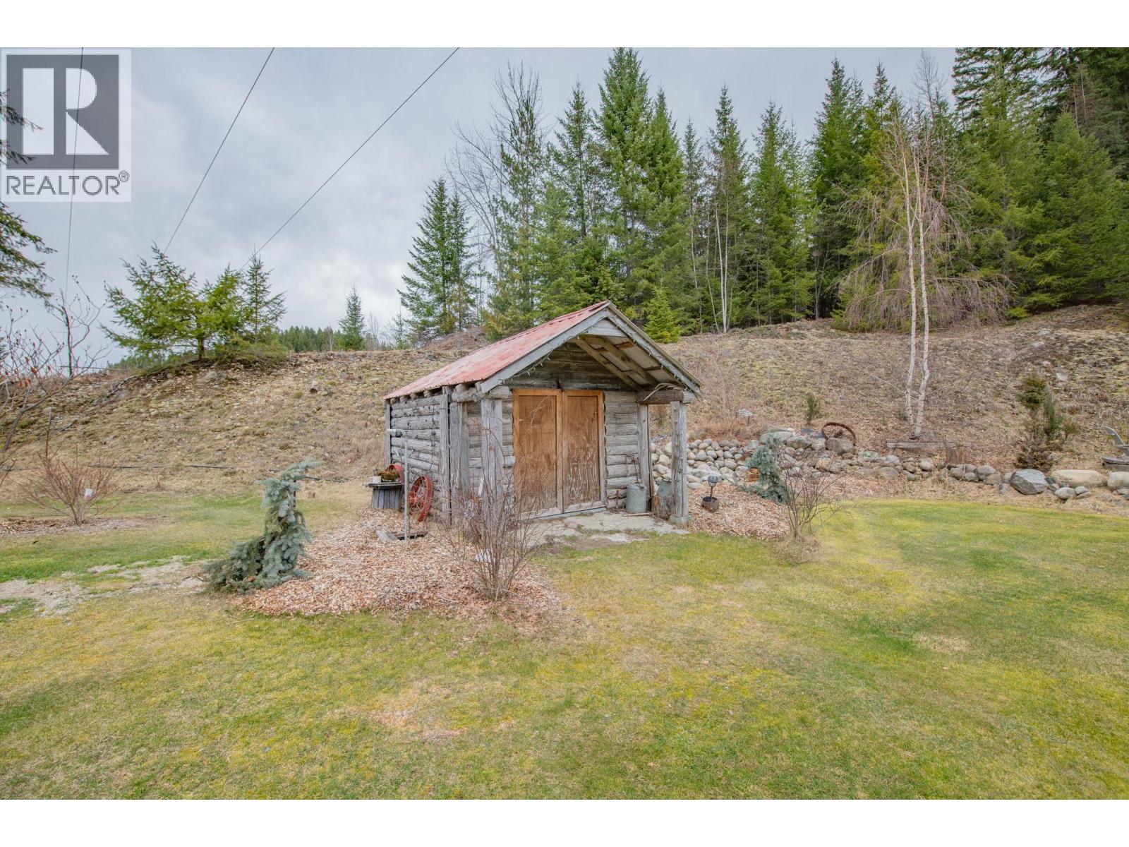  1495 6 Highway, Nakusp