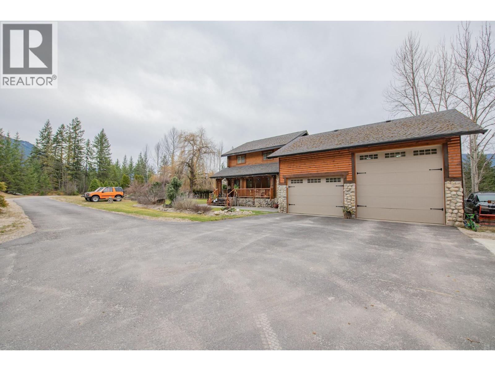  1495 6 Highway, Nakusp