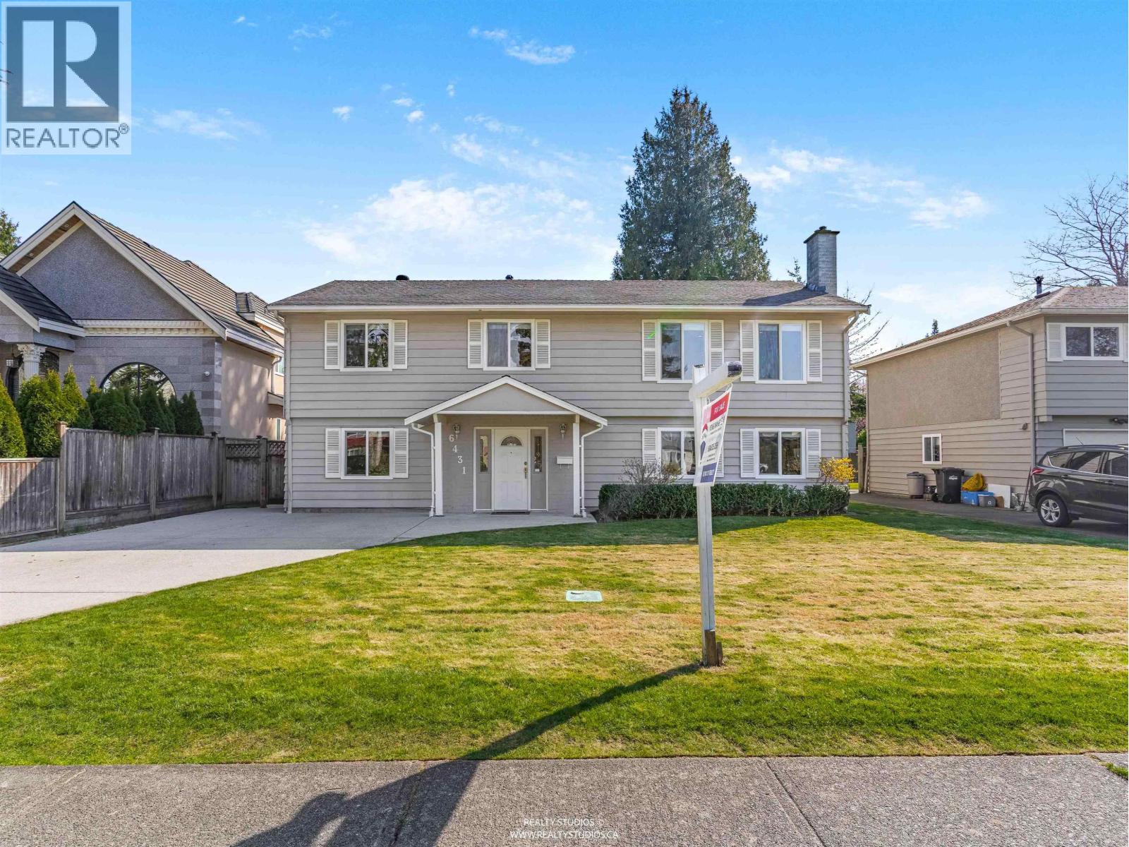 6431 NANIKA Crescent - main photo