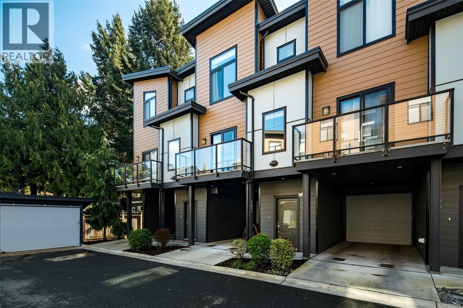 103 687 Strandlund Avenue, Langford