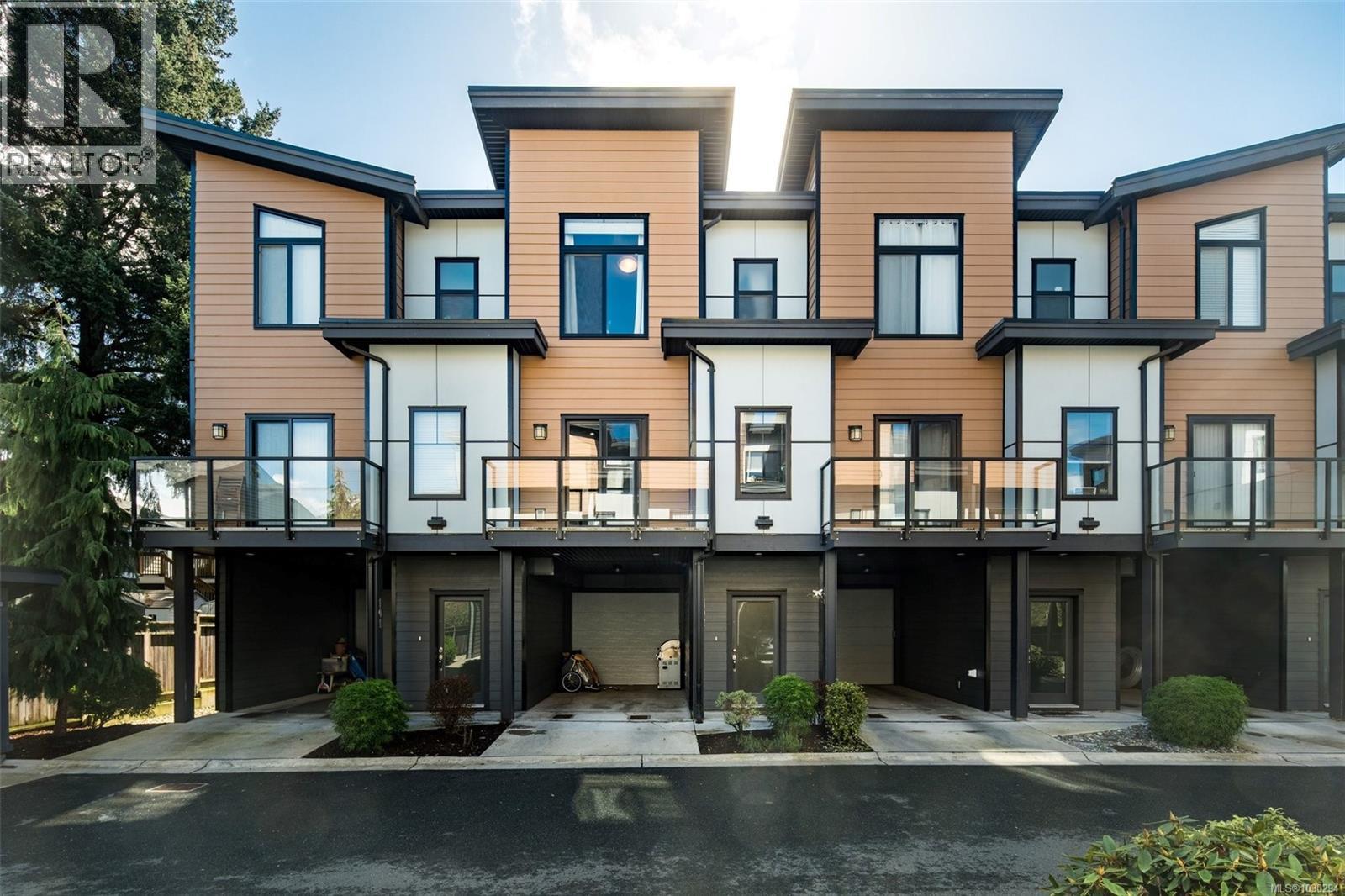 103 687 Strandlund Avenue, Langford