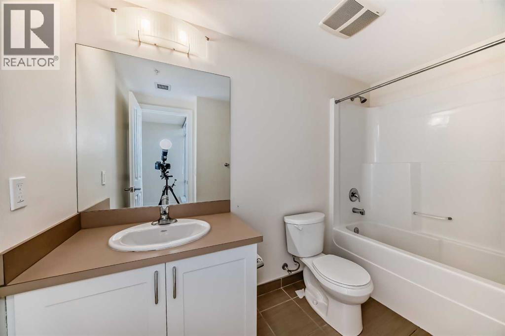 Single Family House for Sale in   Brentwood Common NW Brentwood Calgary 