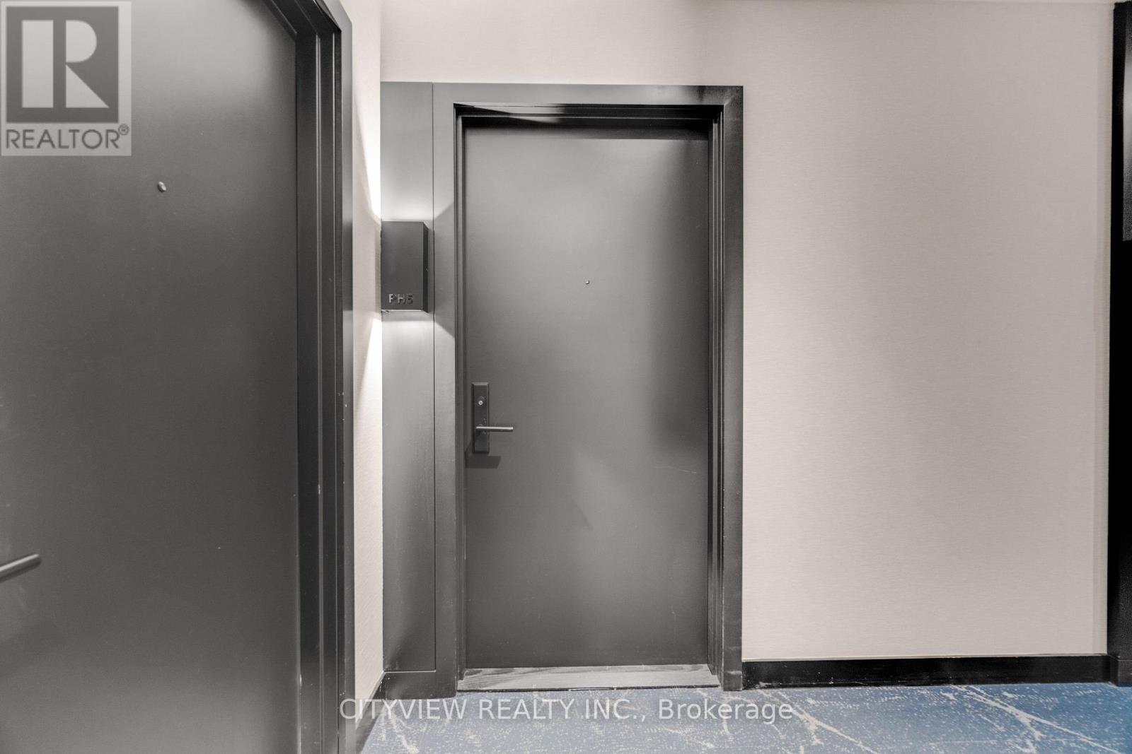 #PH5 500 DUPONT STREET - 8