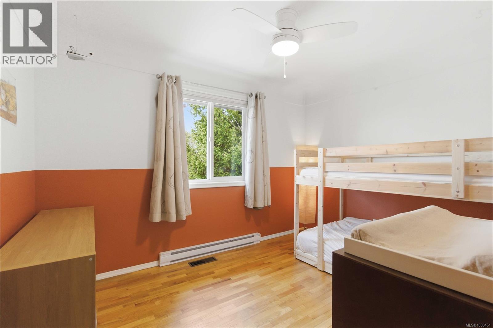  971-973 Lovat Avenue, Saanich