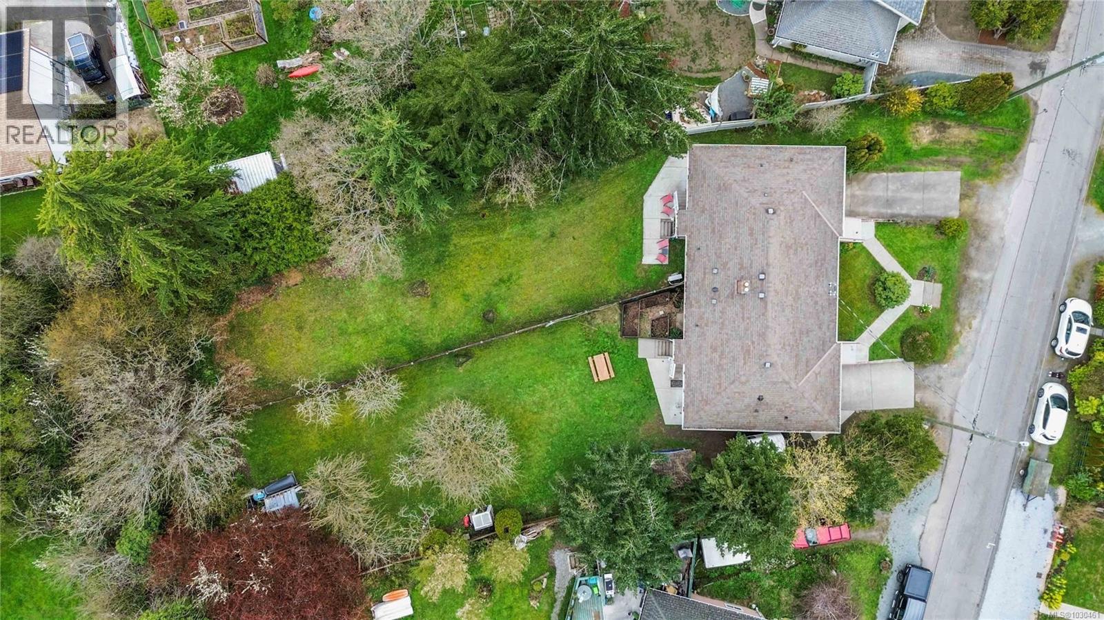  971-973 Lovat Avenue, Saanich