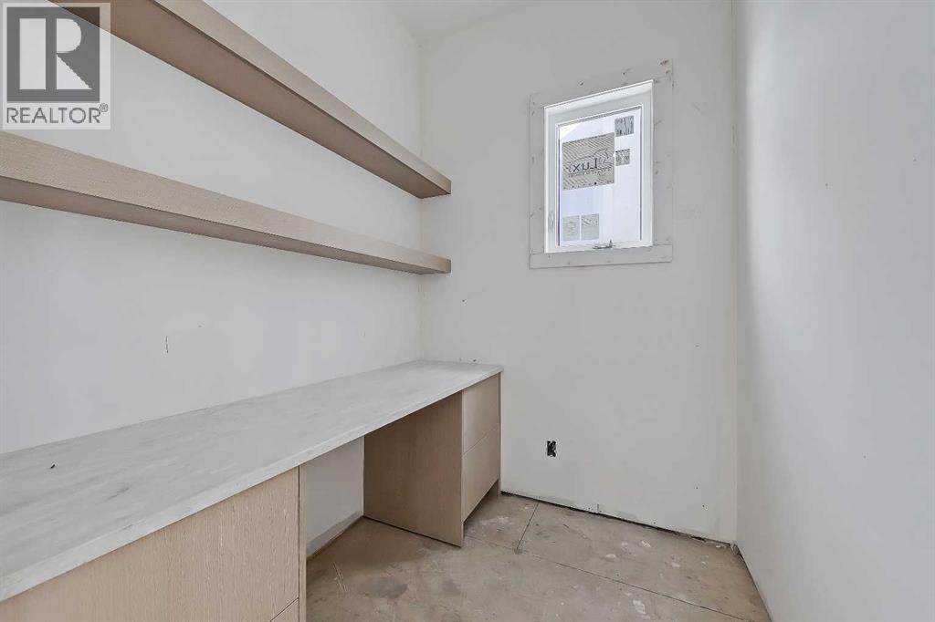 Single Family House for Sale in   Avenue NW West Hillhurst Calgary 