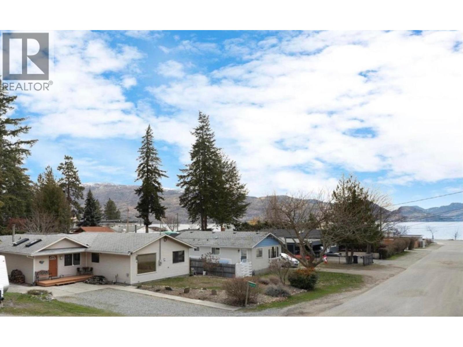 4311 11th Street, Peachland
