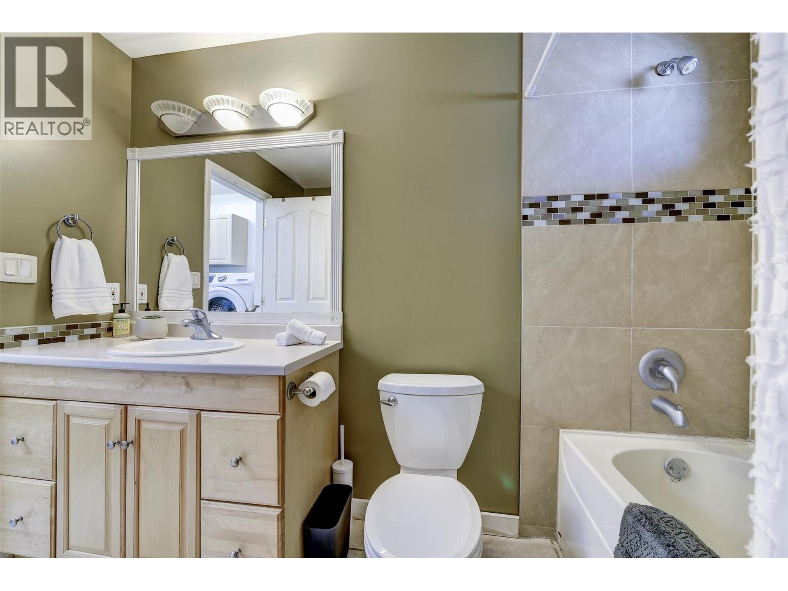 4311 11th Street, Peachland