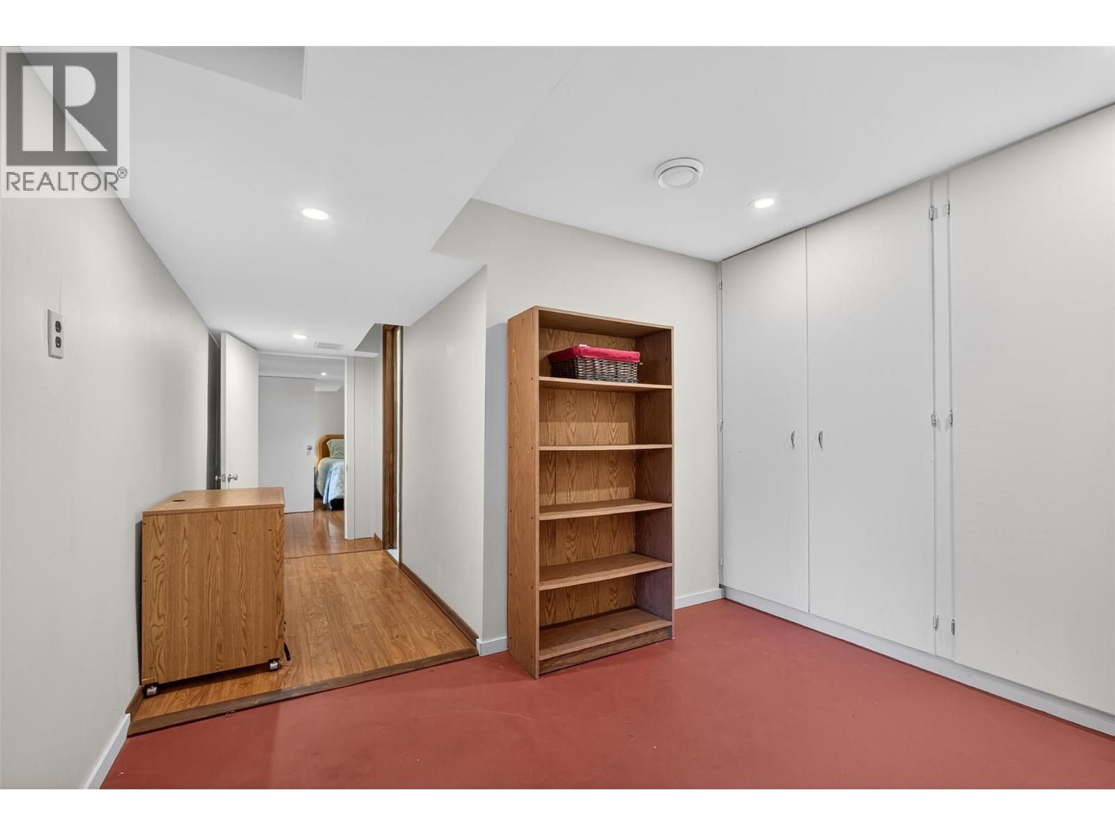 13006 Bristow Road, Summerland