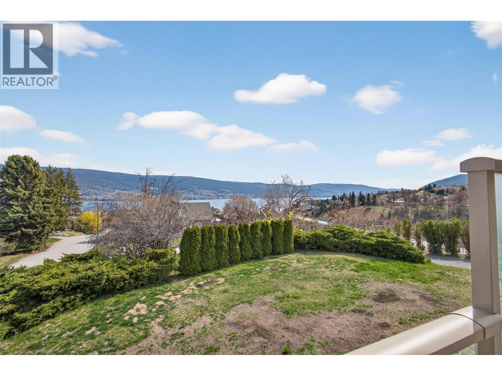 13006 Bristow Road, Summerland