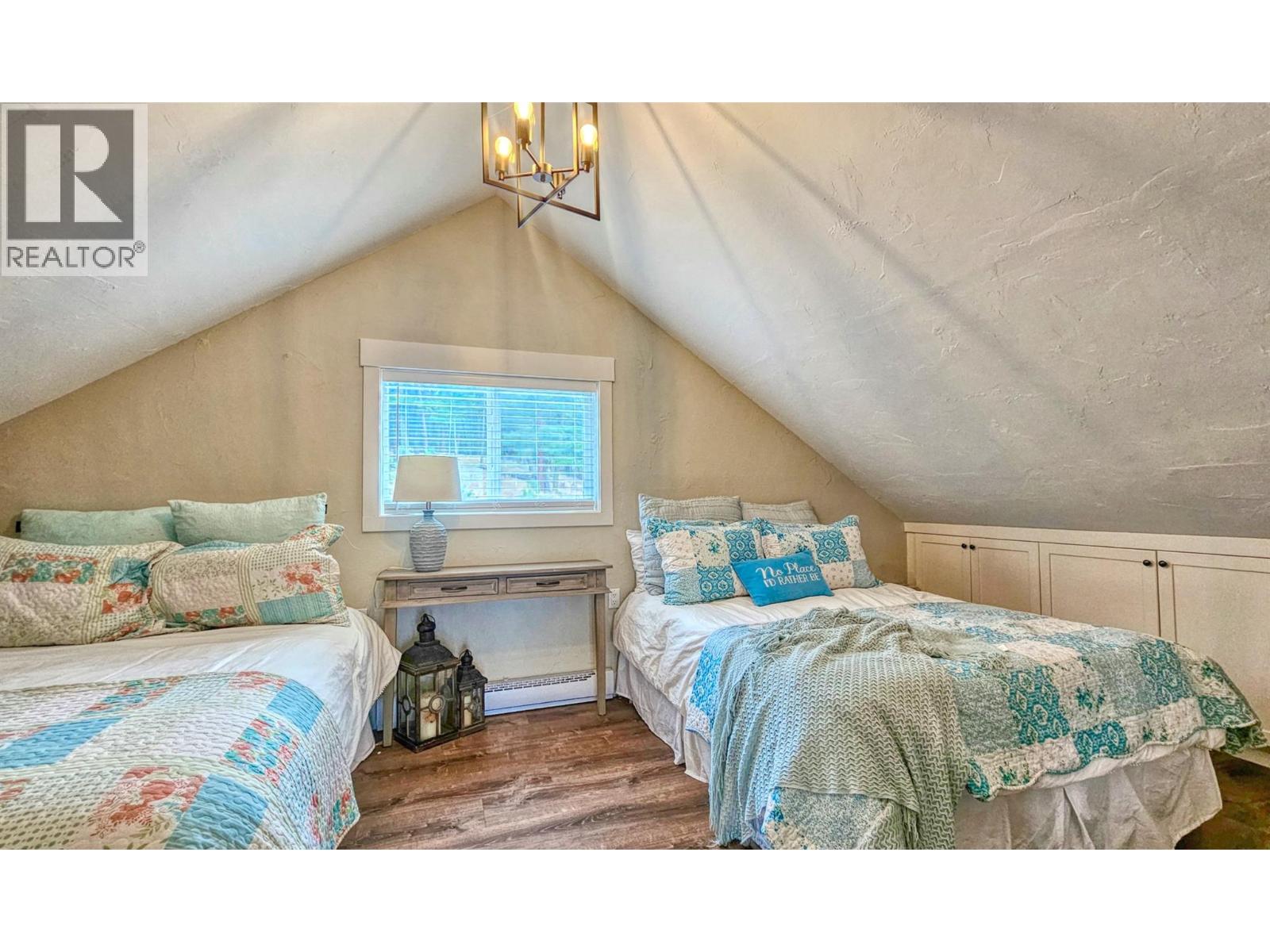 #304 6746 MARBELLA LOOP - 19