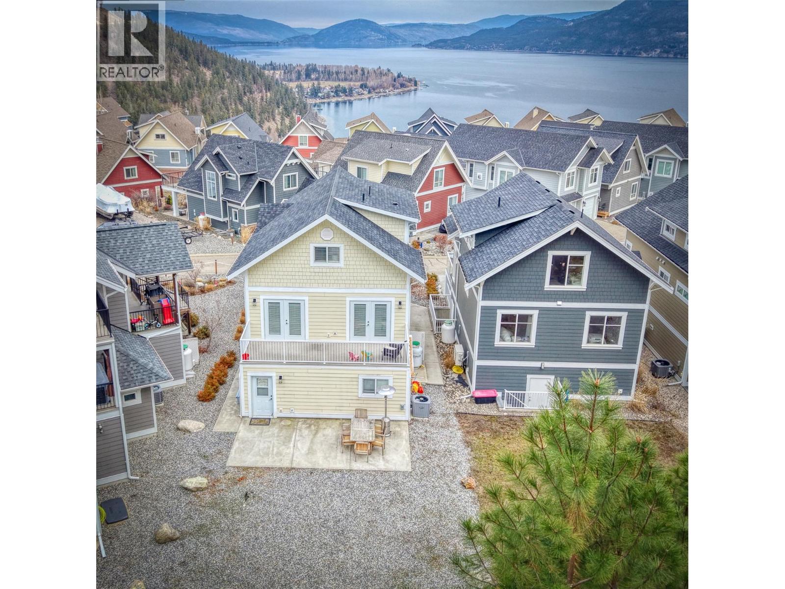 #304 6746 MARBELLA LOOP - 18