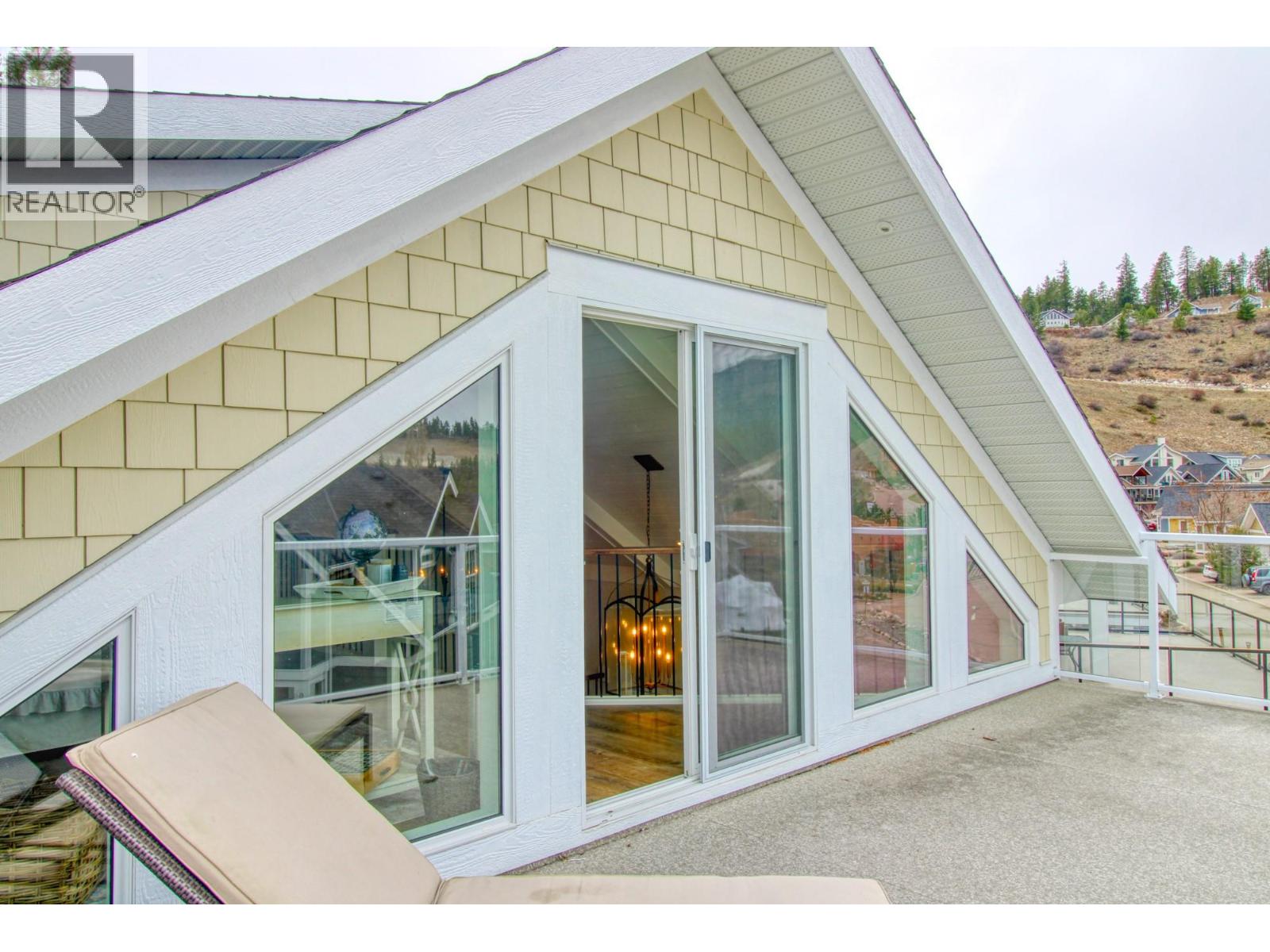 #304 6746 MARBELLA LOOP - 36