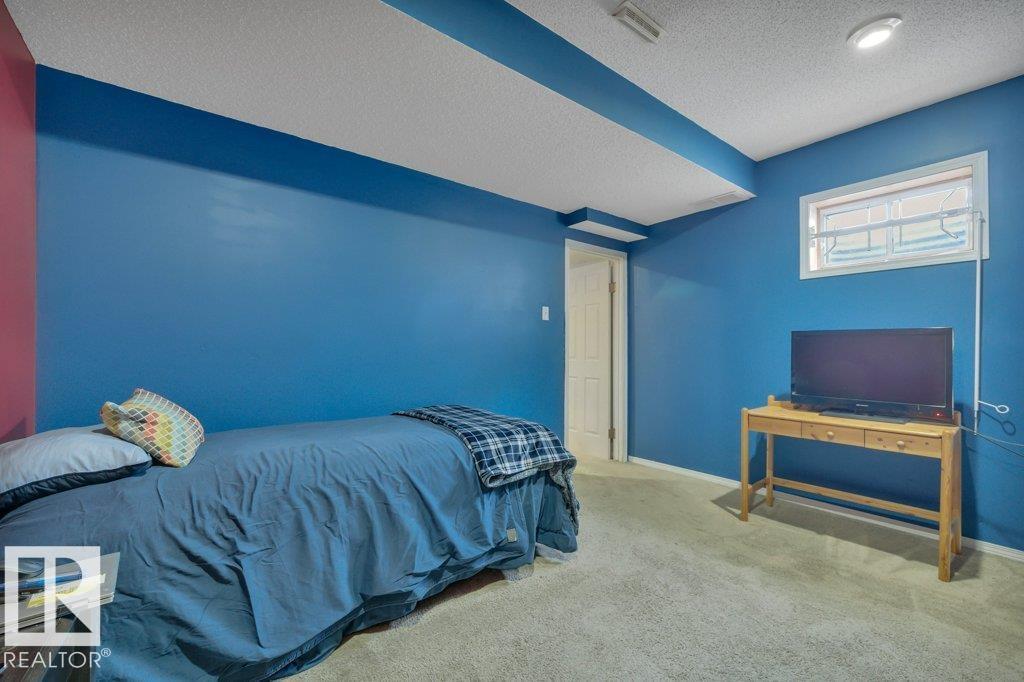 158 RHATIGAN RD E NW, Edmonton