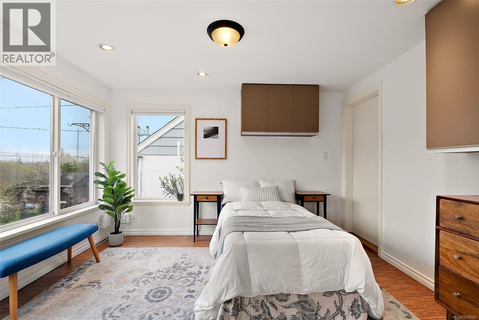 3023 Westdowne Rd, Oak Bay