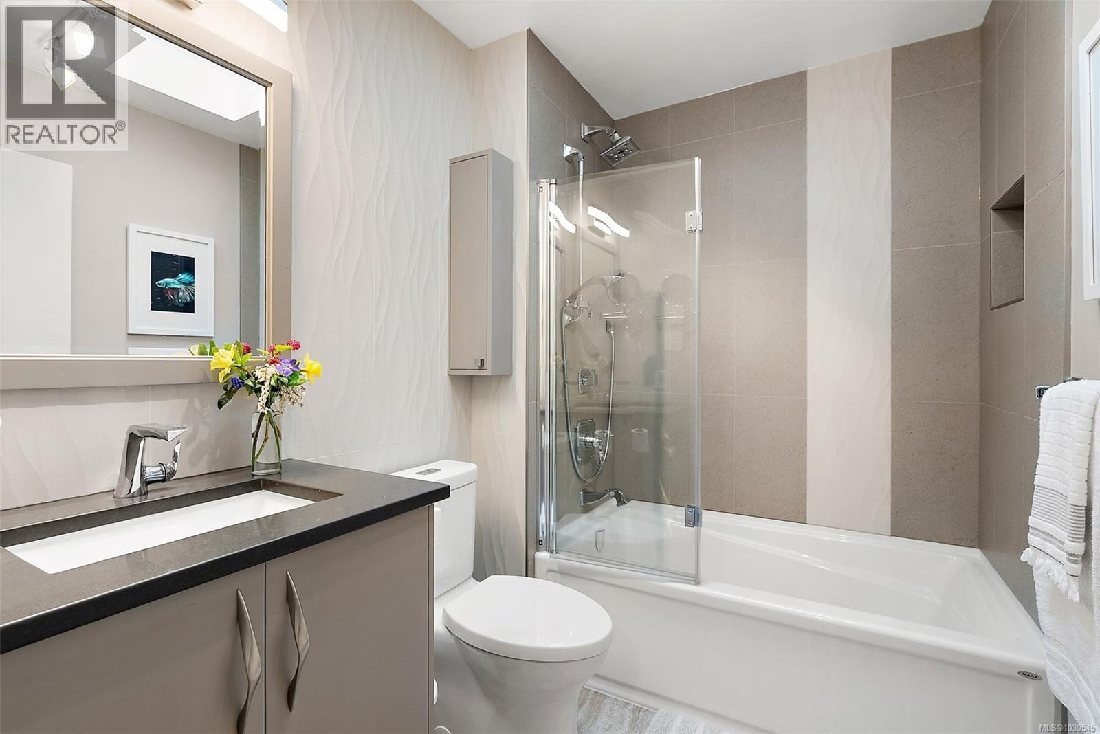 3023 Westdowne Rd, Oak Bay