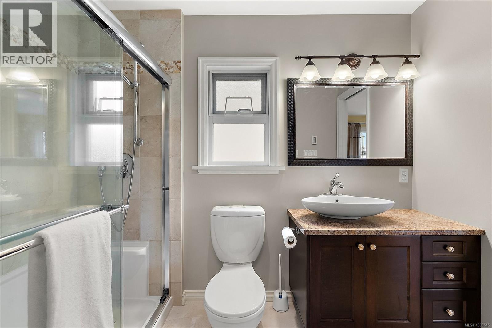 3023 Westdowne Rd, Oak Bay