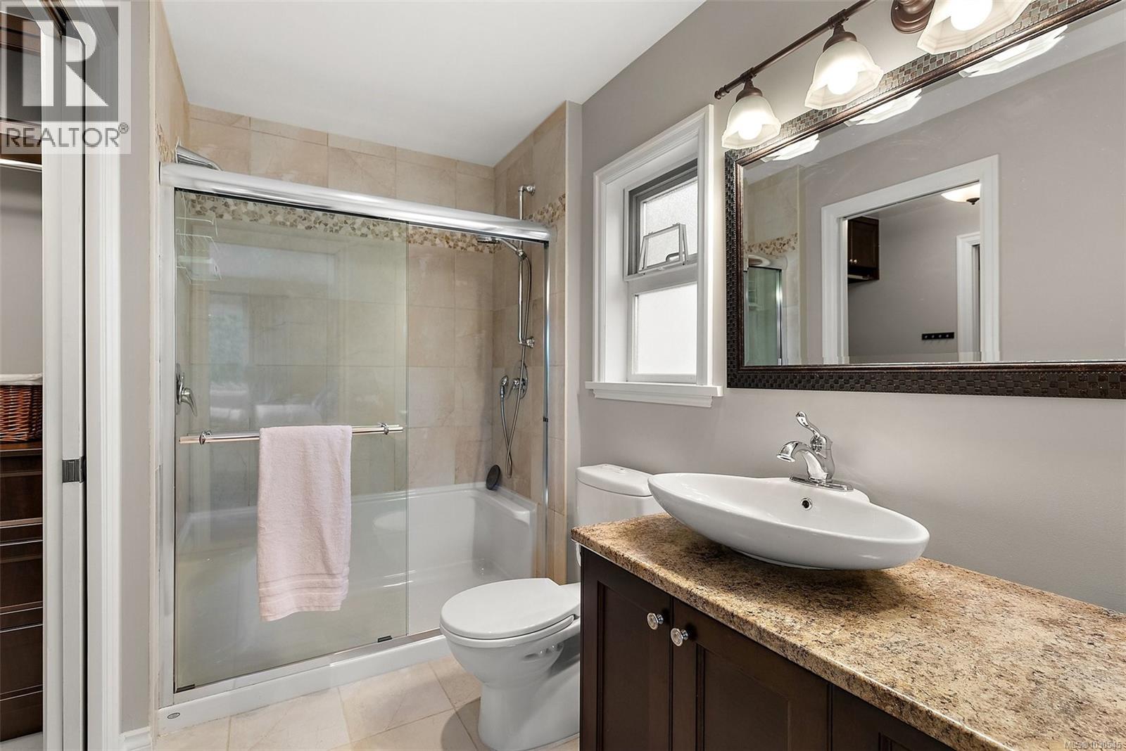 3023 Westdowne Rd, Oak Bay