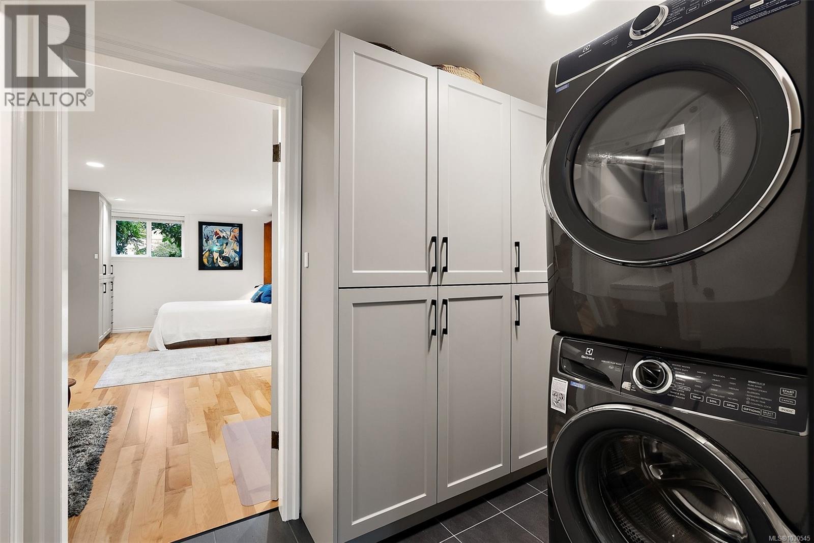 3023 Westdowne Rd, Oak Bay