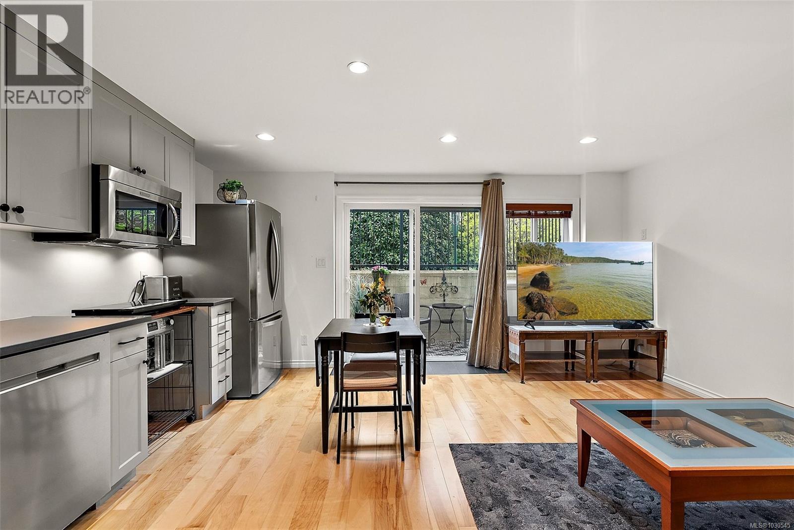 3023 Westdowne Rd, Oak Bay