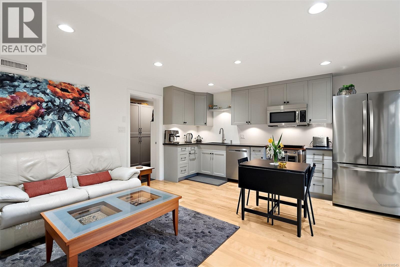 3023 Westdowne Rd, Oak Bay