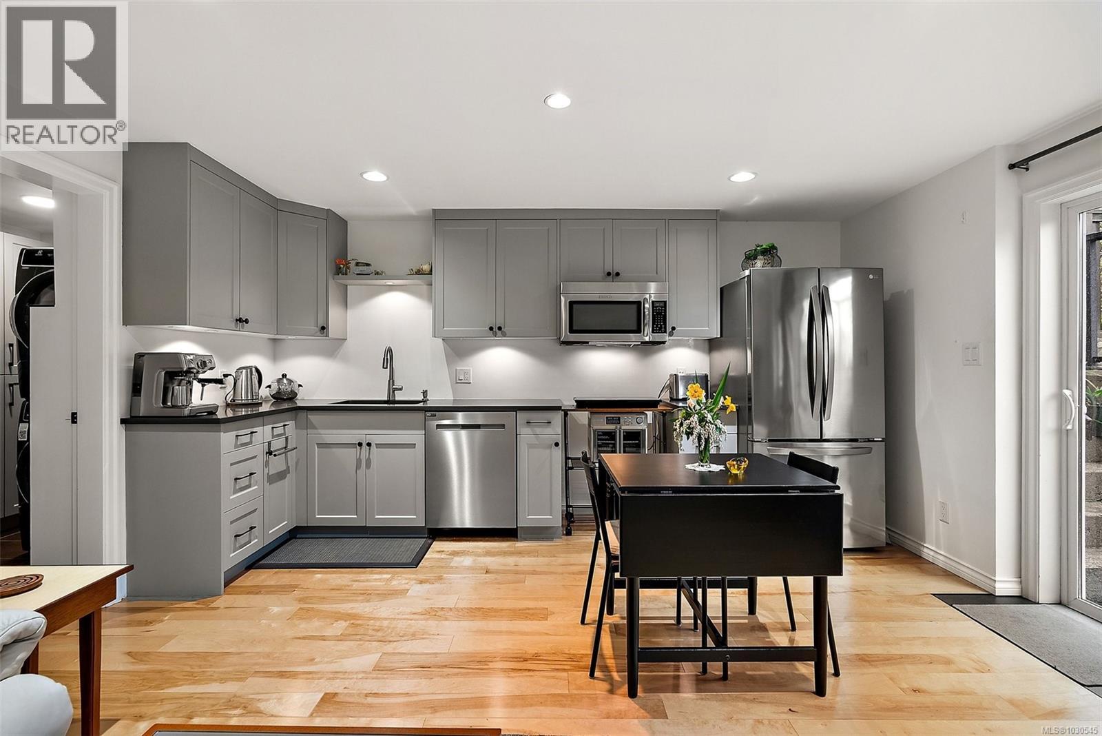 3023 Westdowne Rd, Oak Bay