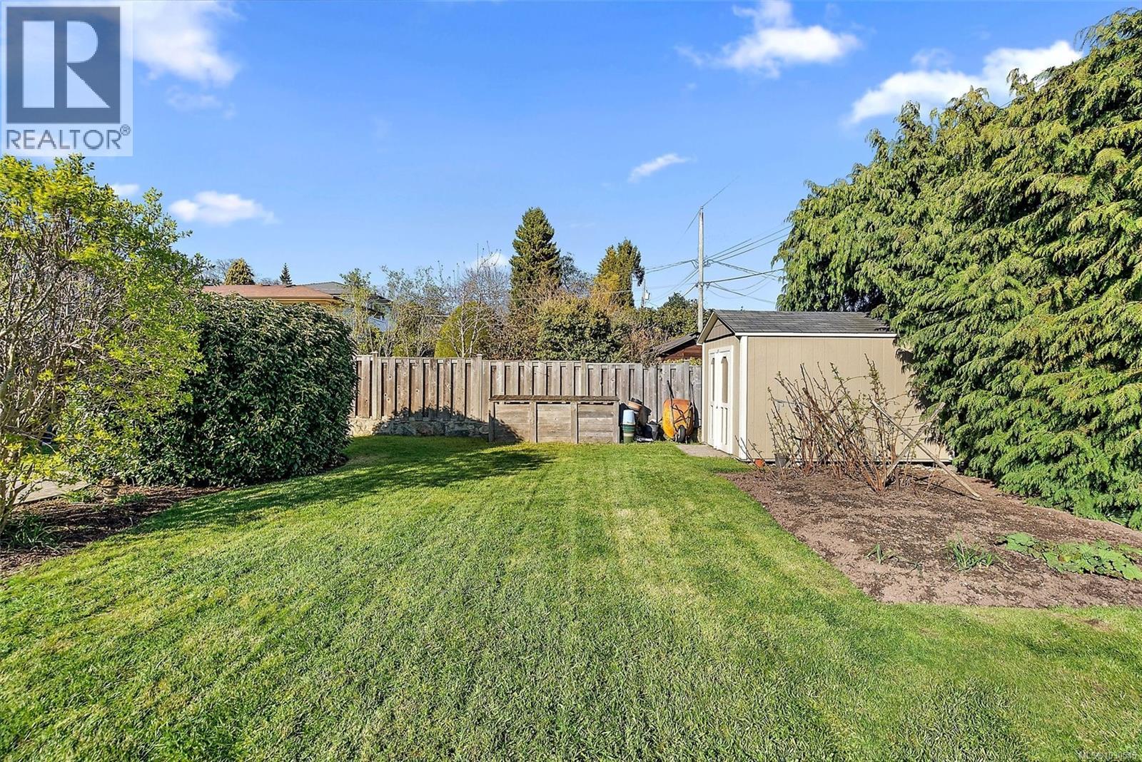 3023 Westdowne Rd, Oak Bay