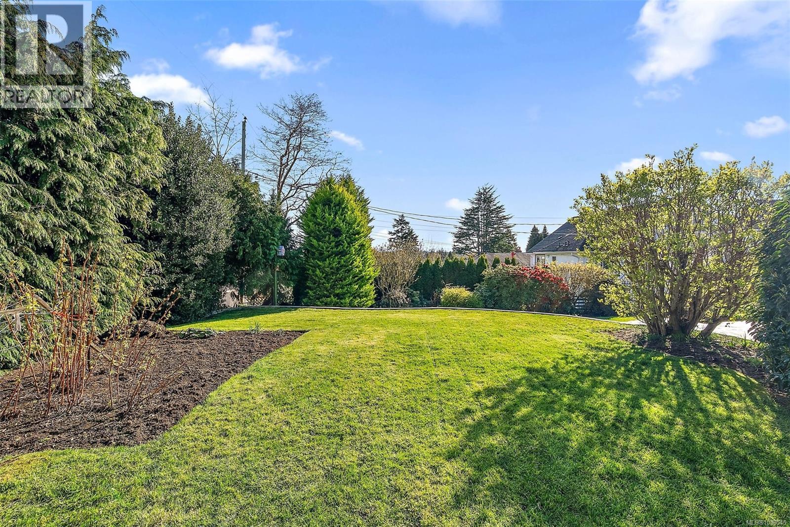 3023 Westdowne Rd, Oak Bay