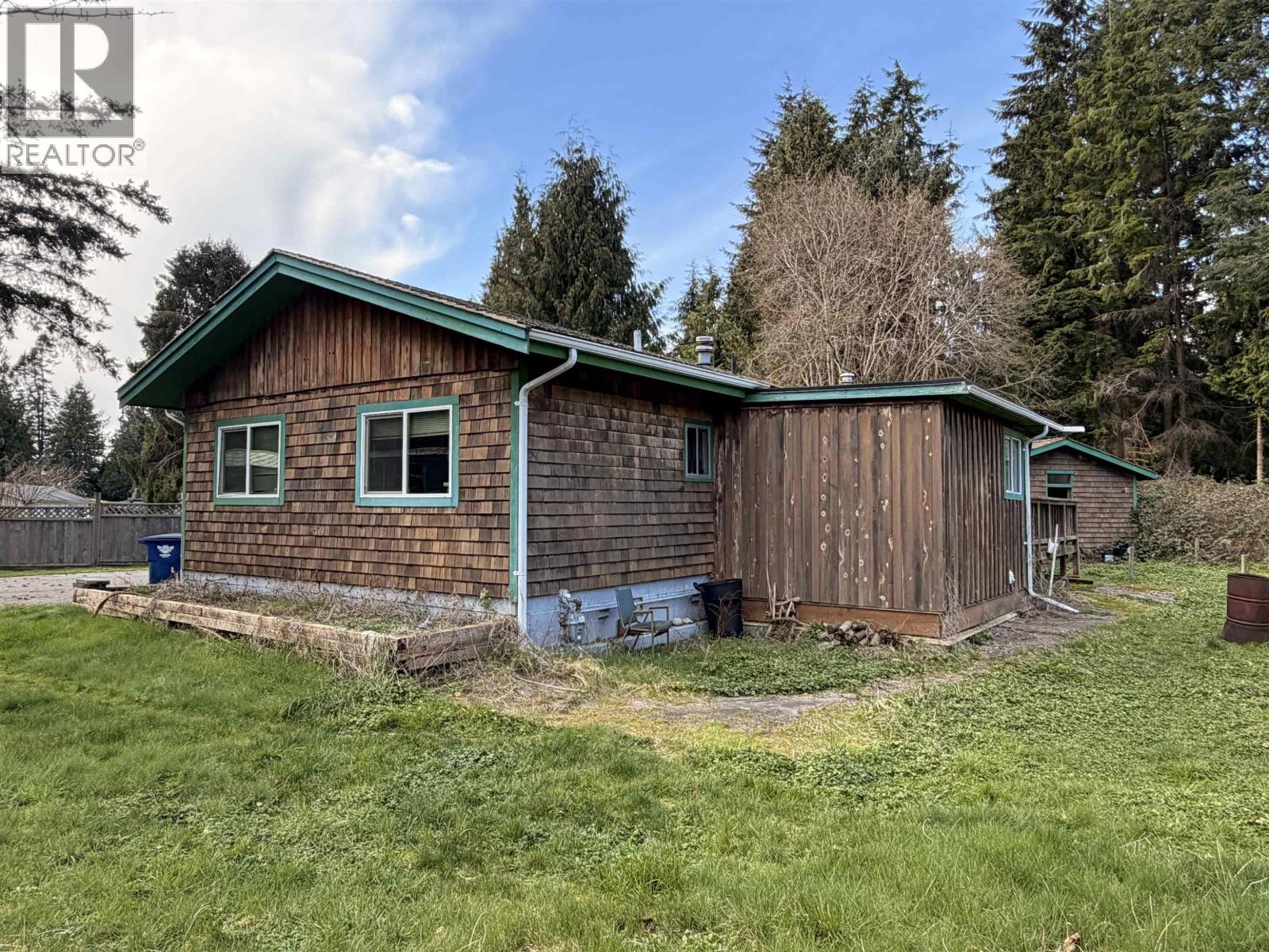 4488 HUPIT Street - photo 2