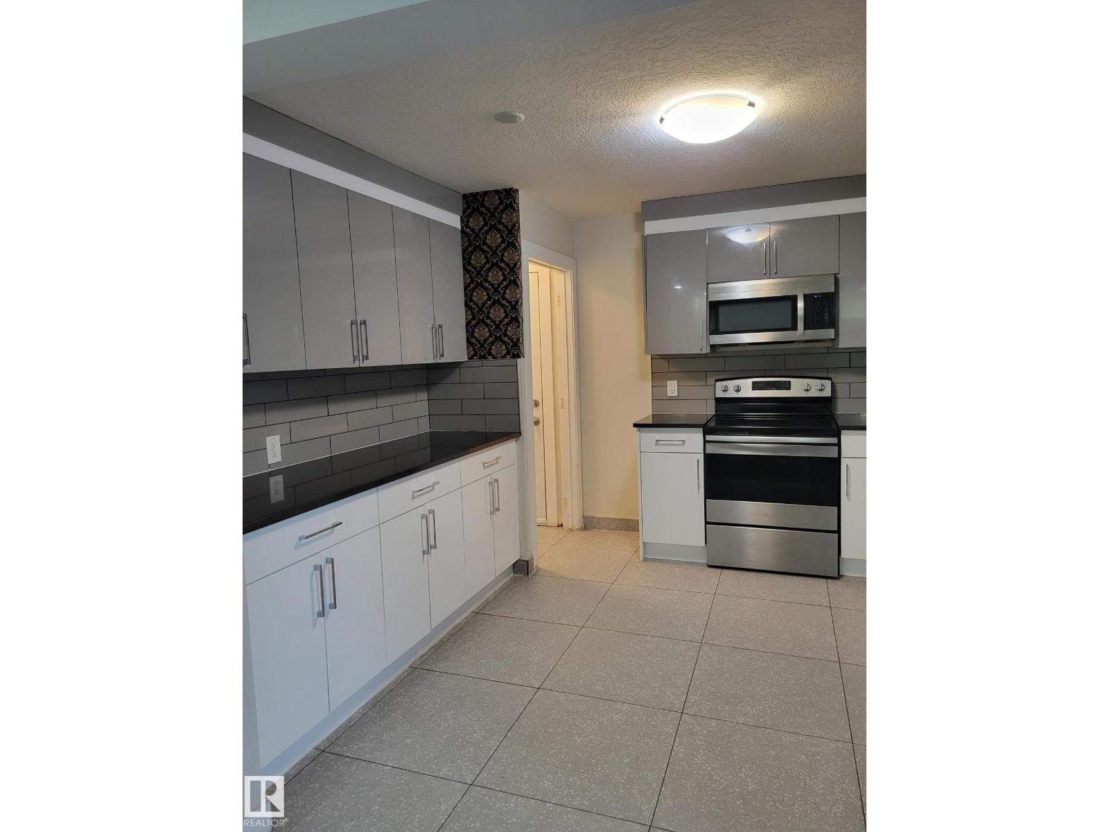 9131 83 AV NW - 7
