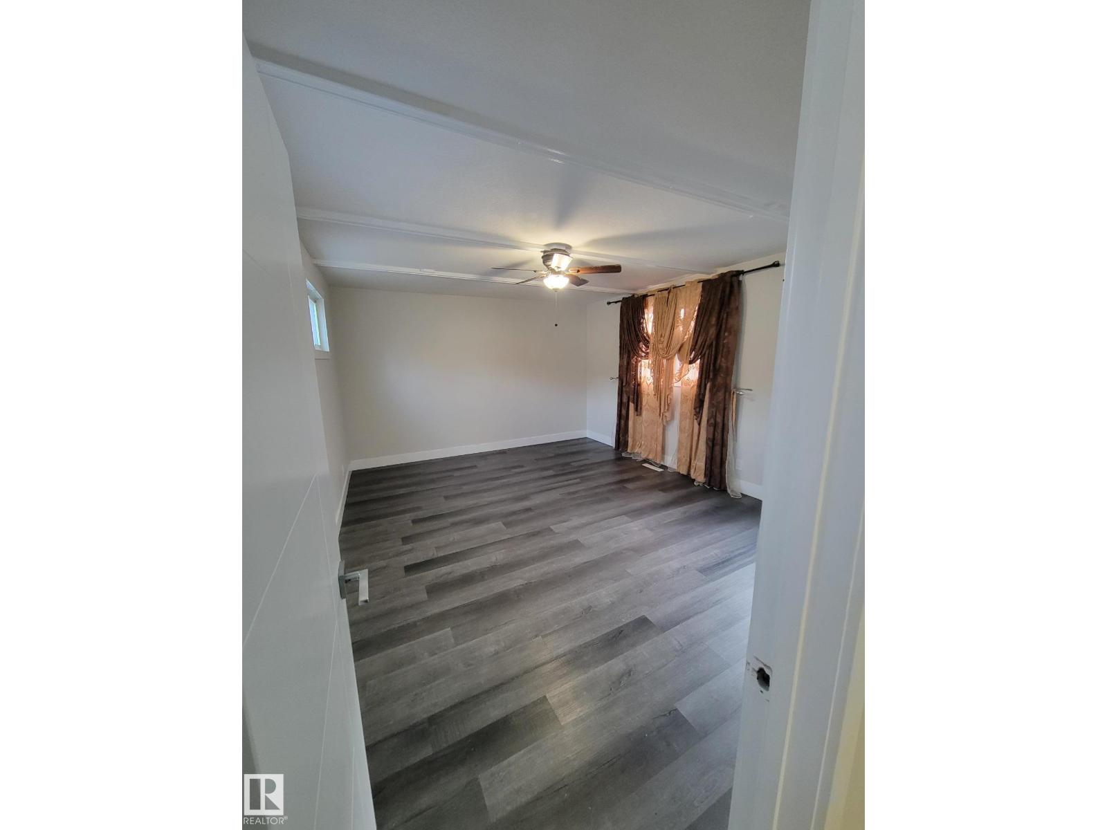 9131 83 AV NW - 11