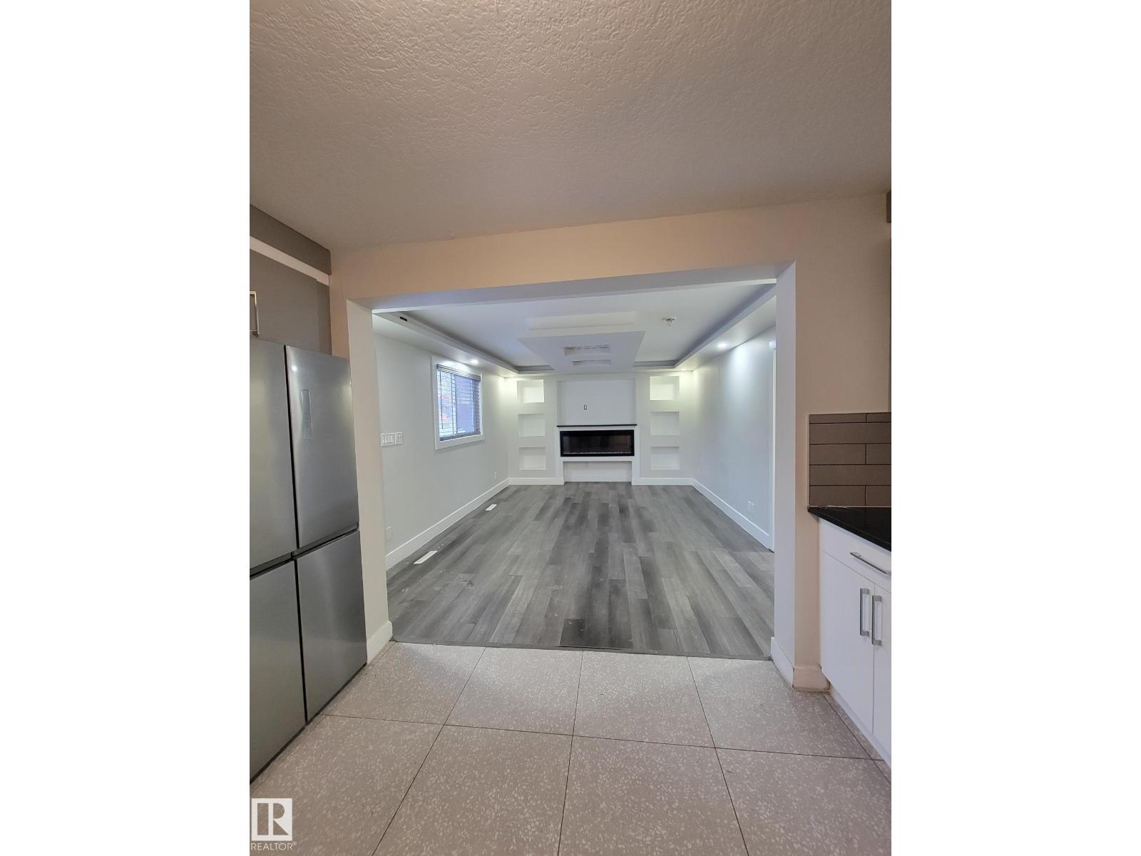 9131 83 AV NW - 6