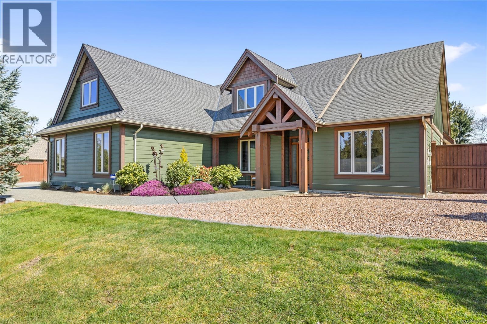 1520 Stone Lake Dr, Nanoose Bay