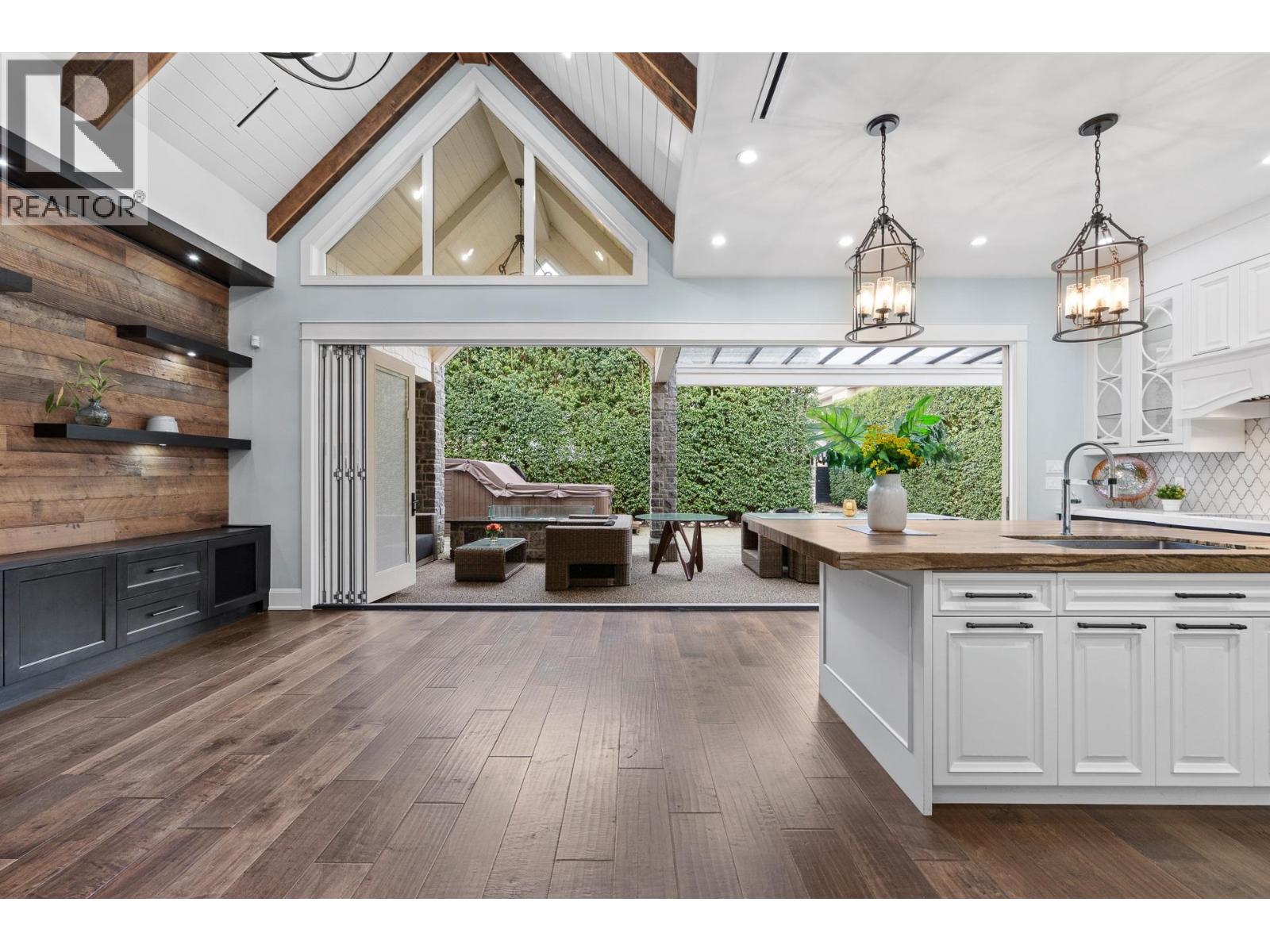 10395 WHISTLER Place, Richmond